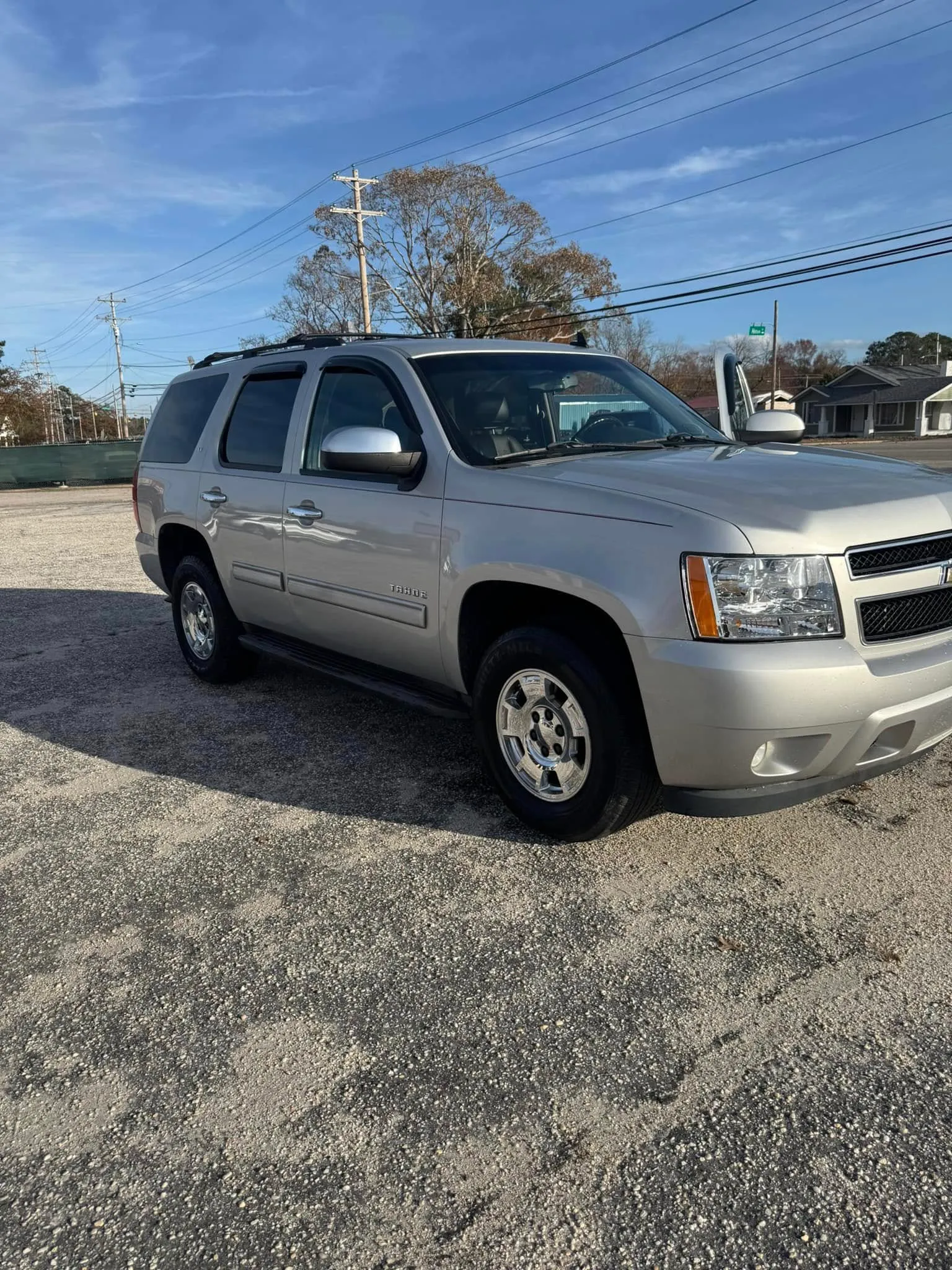 
								2010 Chevrolet Tahoe LT full									