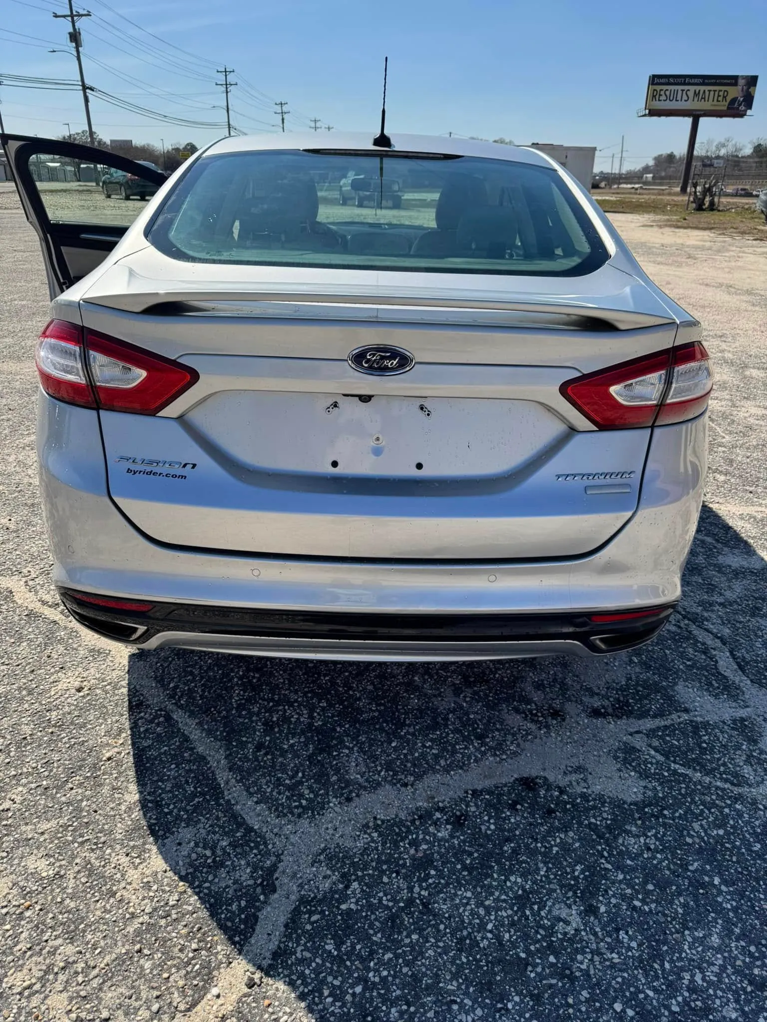 
								2017 Ford Fusion Titanium EcoBoost full									