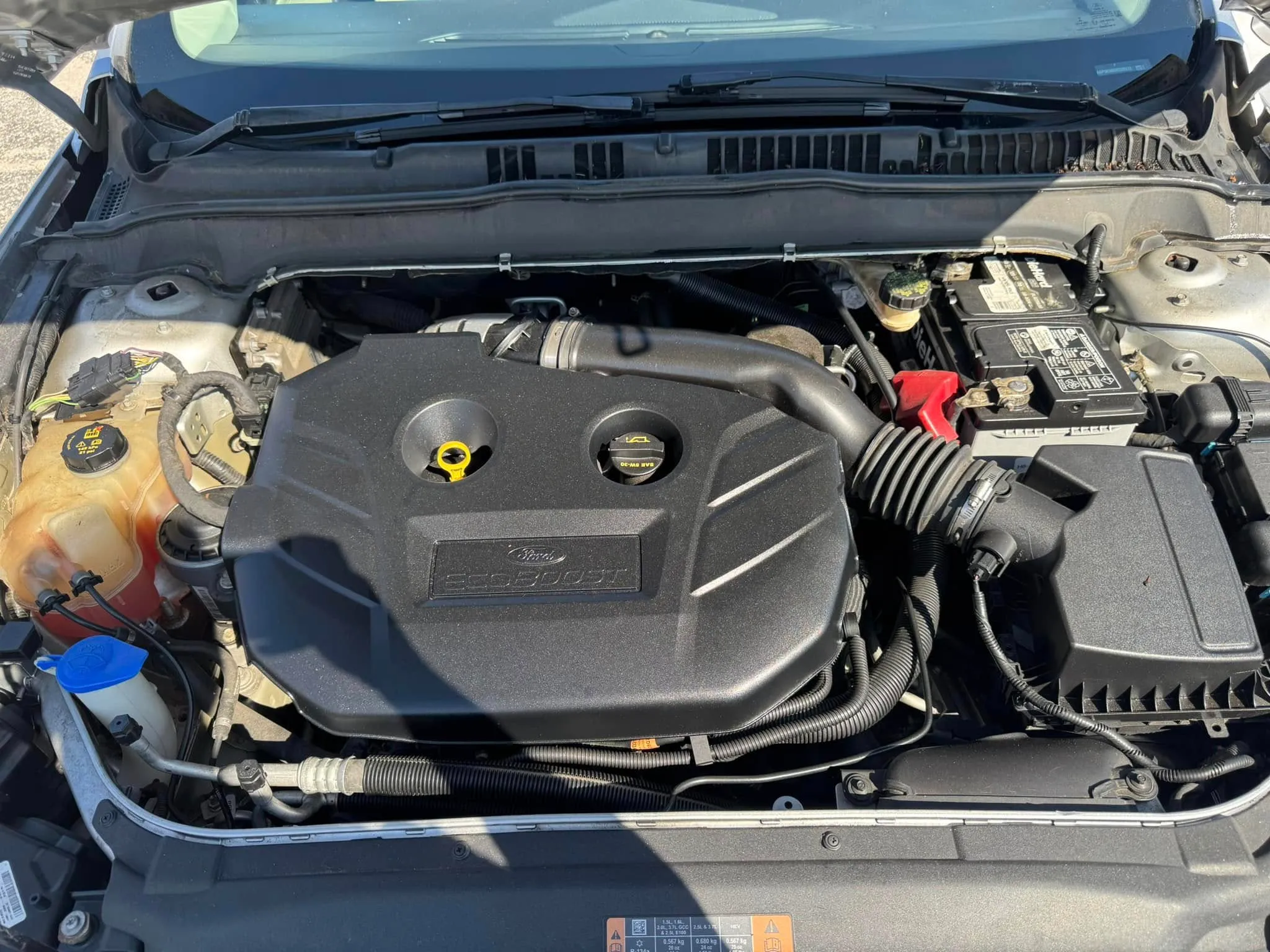 
								2017 Ford Fusion Titanium EcoBoost full									